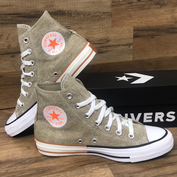 CONVERSE CTAS HIGH TOP BRAND NEW - Picture 4 of 16